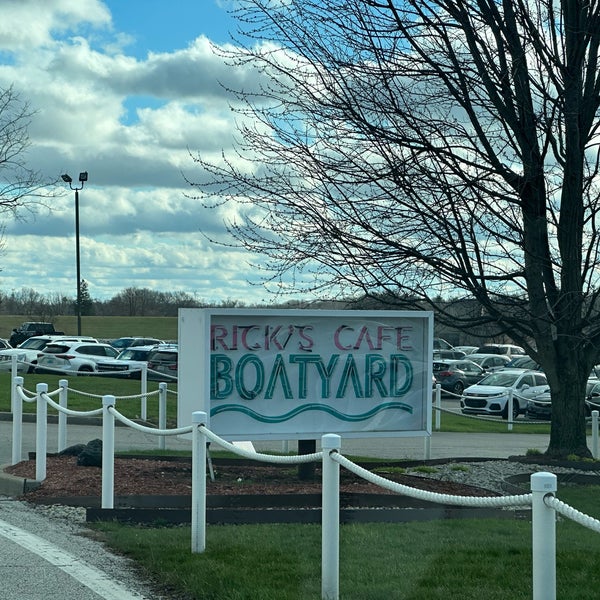 Photos at Rick's Cafe Boatyard Eagle Creek 72 tips