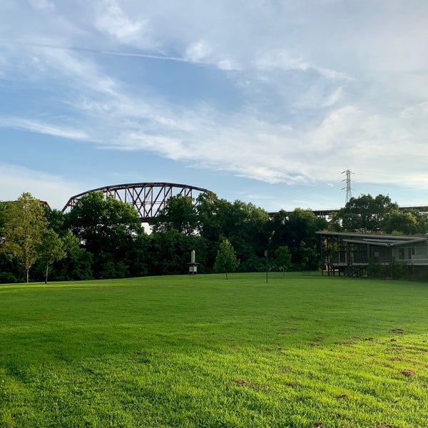 Foto tirada no(a) Shelby Bottoms Park &amp; Nature Center por Anthony C. em 7/7/2019