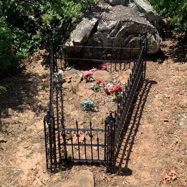 Petit Jean Grave Site Morrilton, AR
