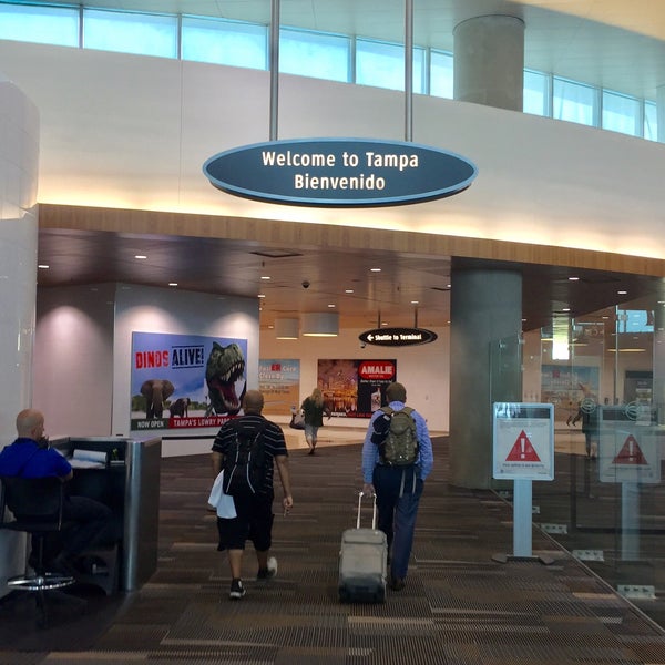Foto diambil di Tampa International Airport (TPA) oleh Anthony C. pada 8/29/2017