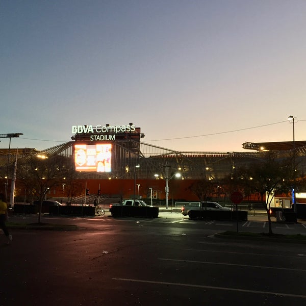 1/10/2022 tarihinde Anthony C.ziyaretçi tarafından Shell Energy Stadium'de çekilen fotoğraf