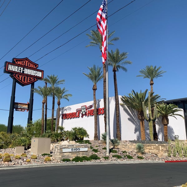 Foto tomada en Las Vegas Harley-Davidson  por Anthony C. el 9/3/2022
