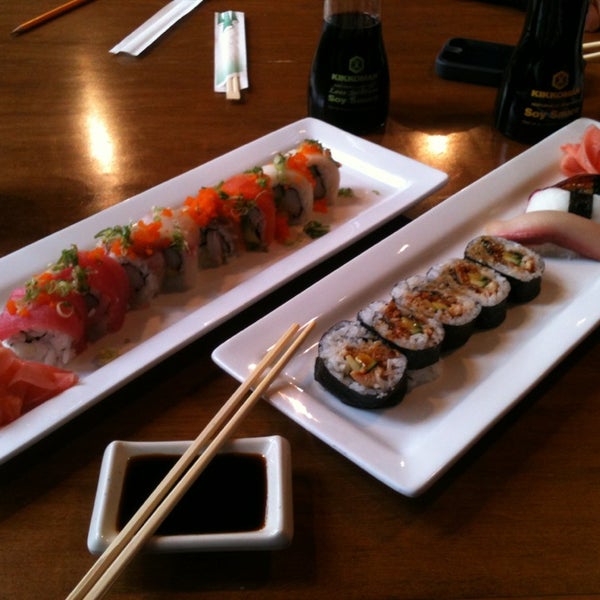 Foto tomada en Oishi Sushi &amp; Steakhouse  por Todd S. el 2/28/2013