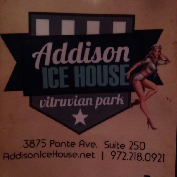 Foto tirada no(a) Addison Ice House por Scott B. em 6/15/2013