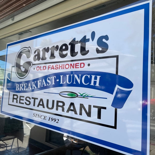 Photo taken at Garrett&#39;s Old Fashioned Restaurant by Ted B. on 2/23/2021