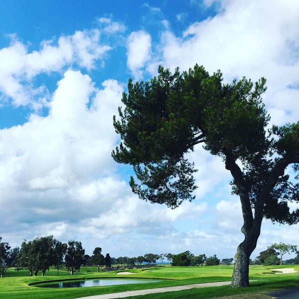 Photo taken at The Lodge at Torrey Pines by Kelly O. on 11/15/2015