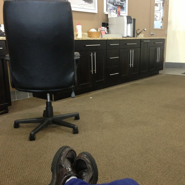 York Kia of Medford Car Dealership in South Medford