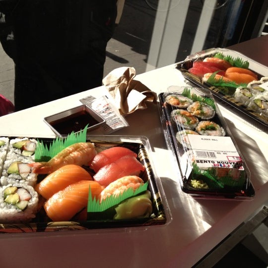 Das Foto wurde bei Sushi! by Bento Nouveau von Zuza L. am 11/26/2012 aufgenommen