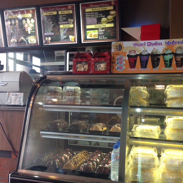 Boss Pete Cafe Coffee Shop in Parañaque City