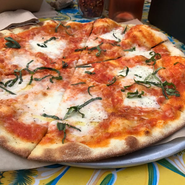 2/16/2017 tarihinde Adi W.ziyaretçi tarafından All Good Pizza'de çekilen fotoğraf