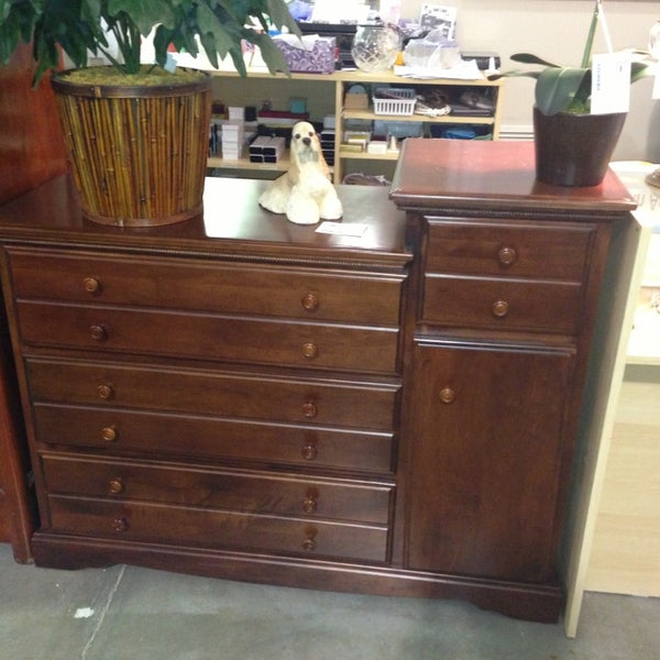 Home Consignment Center Austin North 1 tip from 283 visitors