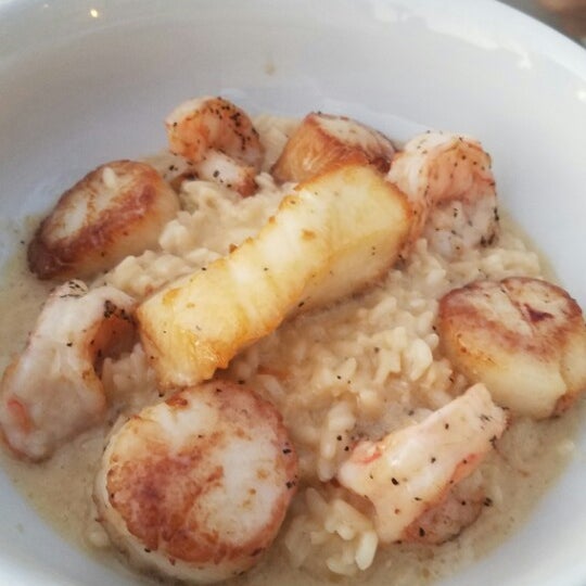 Seafood risotto is fire 🔥. Large portion, perfectly cooked scallops, and fish.