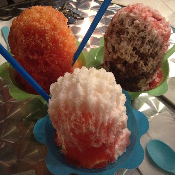Photo taken at Brian&#39;s Shave Ice by Isabella K. on 12/20/2012