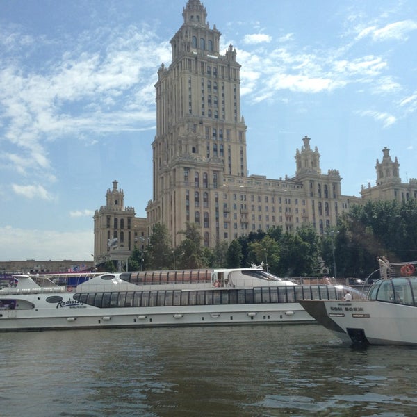 Причал гостиница украина