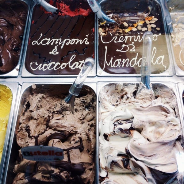 Foto scattata a Gelateria Adler da Igor B. il 5/9/2014