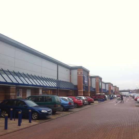 Heeley Retail Park - Shopping Plaza