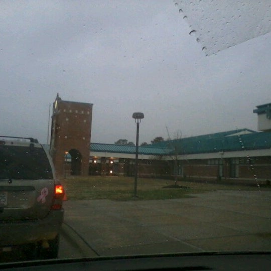 Selma Elementary School - Elementary School
