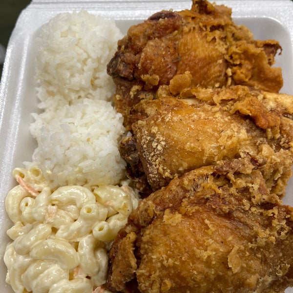 Queen's BBQ Diner in Honolulu