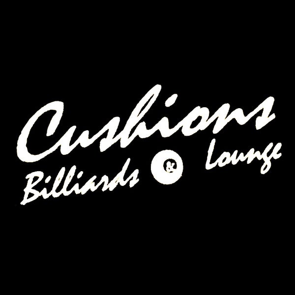 Foto scattata a Cushions Billiards &amp; Lounge da Cushions Billiards &amp; Lounge il 7/5/2016