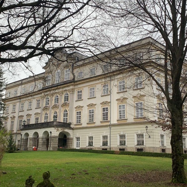 Das Foto wurde bei Hotel Schloss Leopoldskron von Saad .✈️ am 12/1/2022 aufgenommen