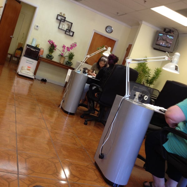 Unique Nails Midtown Atlanta, GA