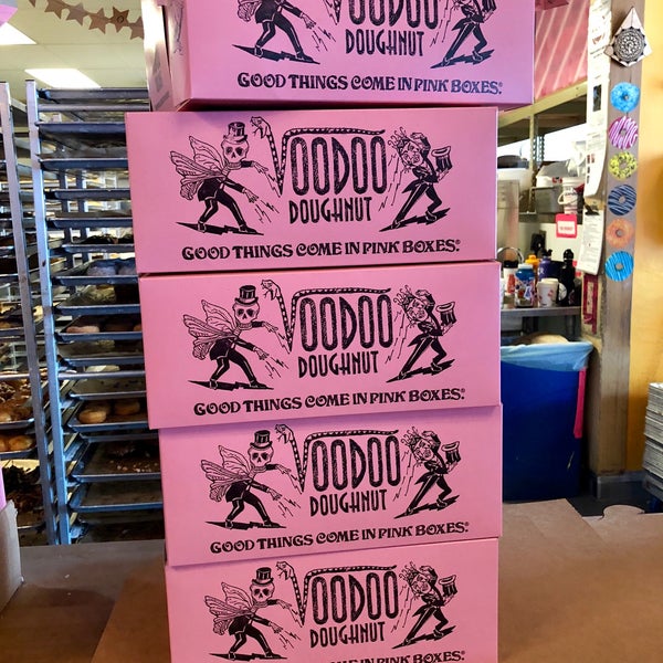 Photo taken at Voodoo Doughnut by Priya Y. on 8/15/2018