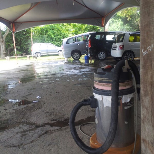 A & A Carwash Tg. Aru Automotive Repair Shop in Kota Kinabalu