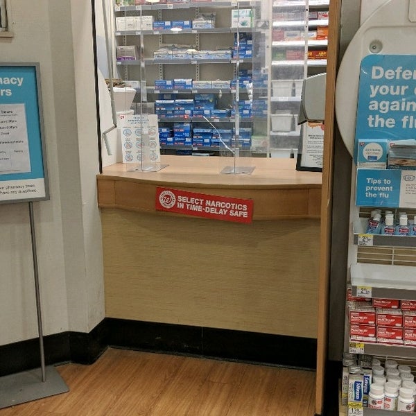 Can You Print Documents At Walgreens & Do They Laminate? Go Guru