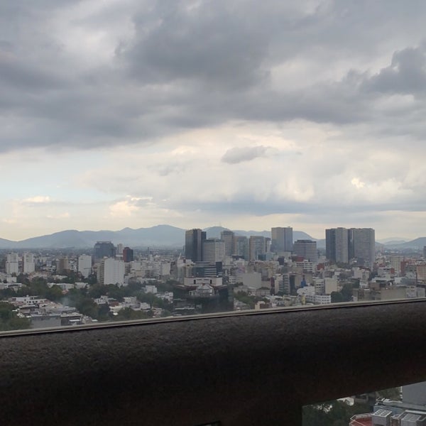 Das Foto wurde bei JW Marriott Hotel Mexico City von abdullah f. am 9/25/2021 aufgenommen