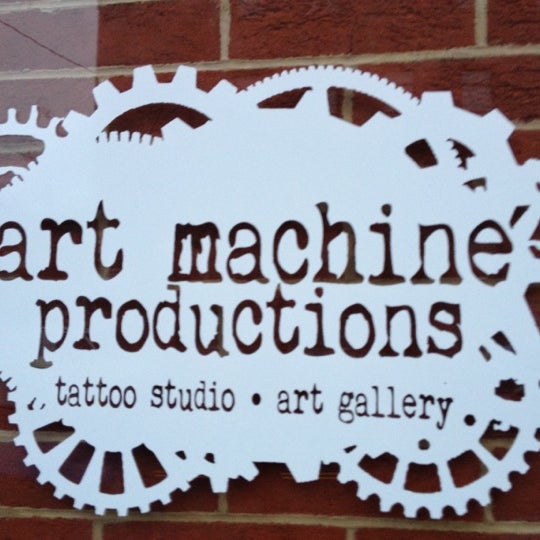 Foto tirada no(a) Art Machine Productions por Jenny B. em 11/27/2012