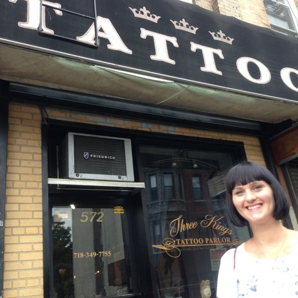 Foto diambil di Three Kings Tattoo Parlor oleh Jeff S. pada 7/22/2013