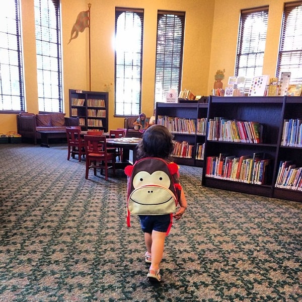 Burlingame Public Library Library in Downtown Burlingame