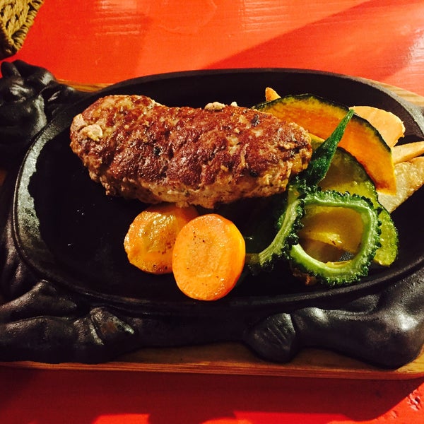 島バーグと島カレー Japanese Curry Restaurant