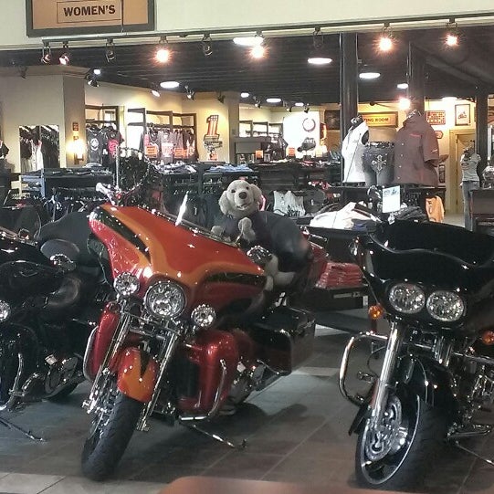 รูปภาพถ่ายที่ Harley-Davidson of Asheville โดย Anissa H. เมื่อ 6/16/2013