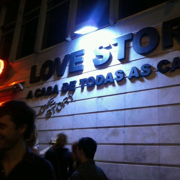 Foto diambil di Love Story oleh Lara R. pada 3/16/2013