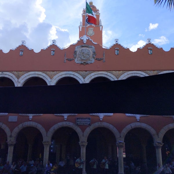Foto diambil di Palacio Municipal de Mérida oleh Aleksey L. pada 9/29/2019