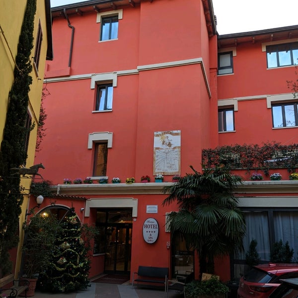 12/28/2019에 Aleksey L.님이 Hotel Il Guercino에서 찍은 사진