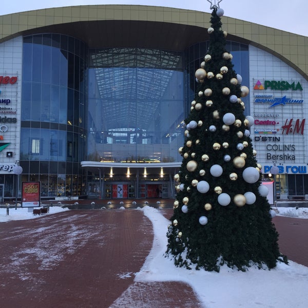 1/14/2015 tarihinde Stefan F.ziyaretçi tarafından ТЦ «Жемчужная Плаза»'de çekilen fotoğraf