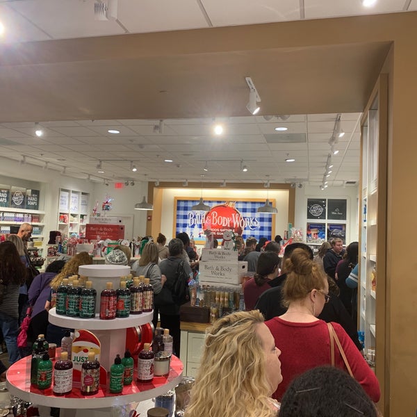 Bath Body Works Cosmetics Shop Bath Body Works Cosmetics Shop