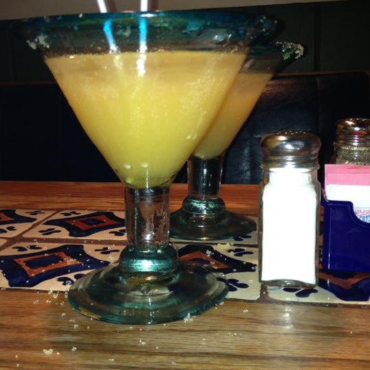 Photo taken at Chili&#39;s Grill &amp; Bar by Hasinah S. on 12/4/2012