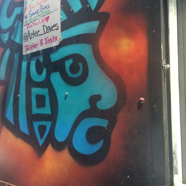 Foto scattata a Aztec Dave&#39;s Cantina and Food Truck da DinkyShop S. il 5/21/2015
