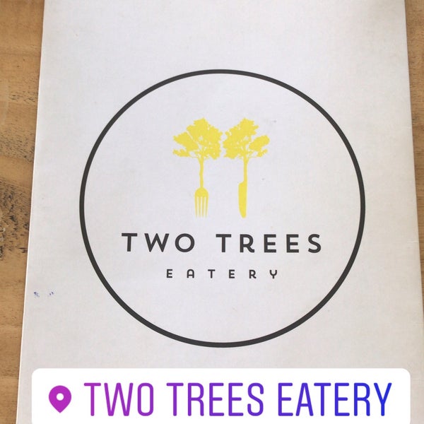 Foto tomada en Two Trees Eatery  por Barrie el 2/24/2019