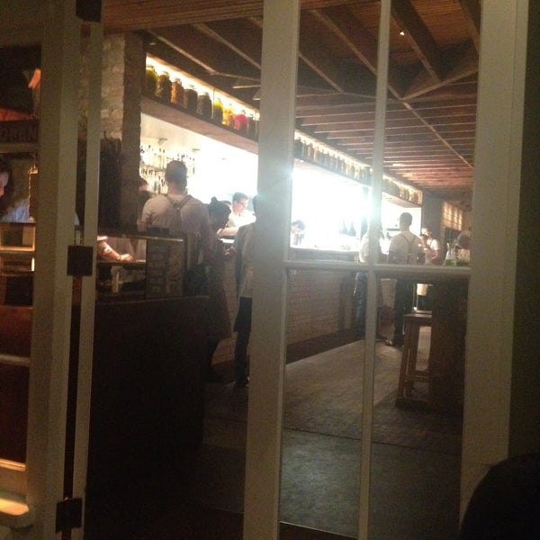 5/9/2013 tarihinde Tanya H.ziyaretçi tarafından Chiswick Restaurant'de çekilen fotoğraf