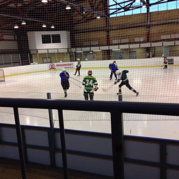 Зеленоградский ледовый дворец