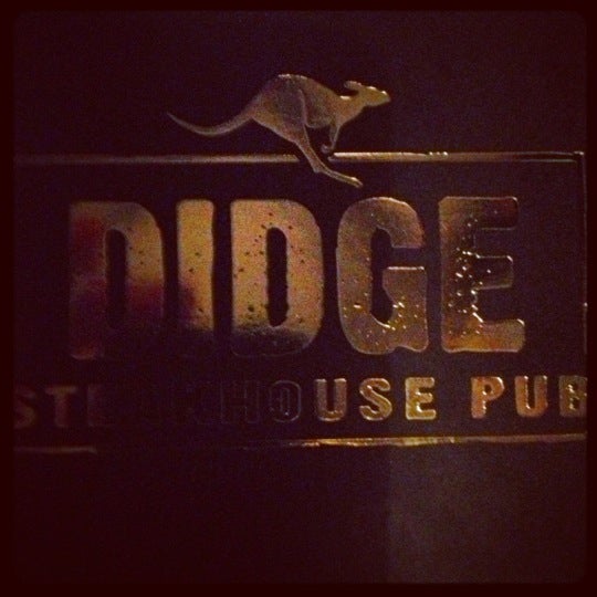 Foto scattata a Didge Steakhouse Pub da Eduardo V. il 11/30/2012