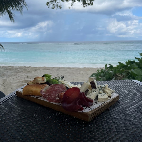 Foto diambil di Hilton Seychelles Labriz Resort &amp; Spa oleh Ivana R. pada 12/2/2021