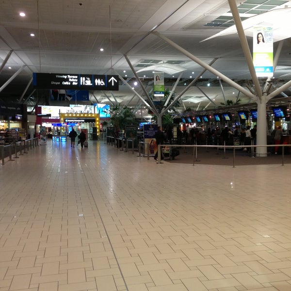 Foto tirada no(a) Brisbane Airport International Terminal por Simon P. em 5/7/2013