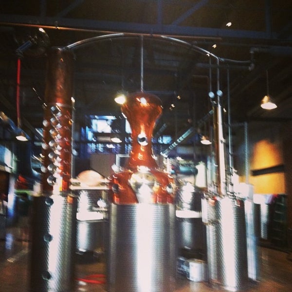 Foto scattata a Charleston Distilling da Jill M. il 7/27/2014