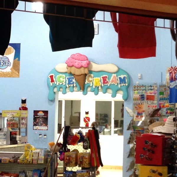 Pier 60 Ice Cream (Now Closed) Ice Cream Parlor in Clearwater Beach