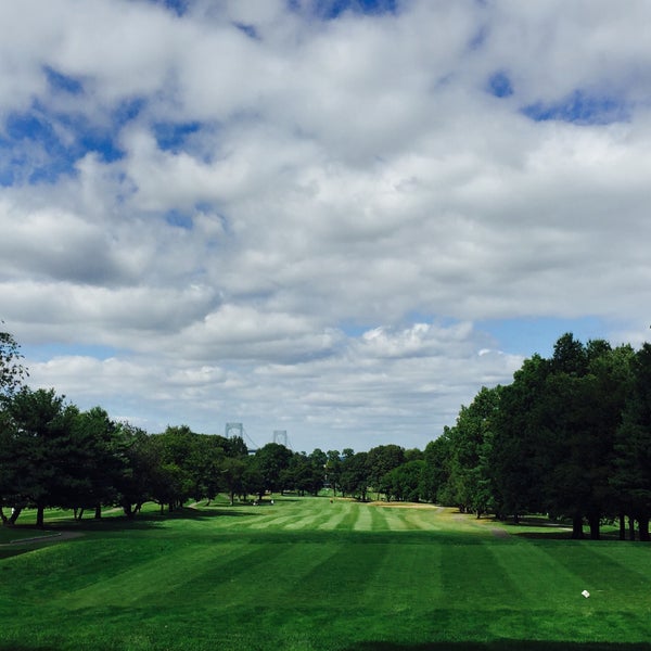 Photo taken at Clearview Park Golf Course by Ryan M. on 9/11/2015